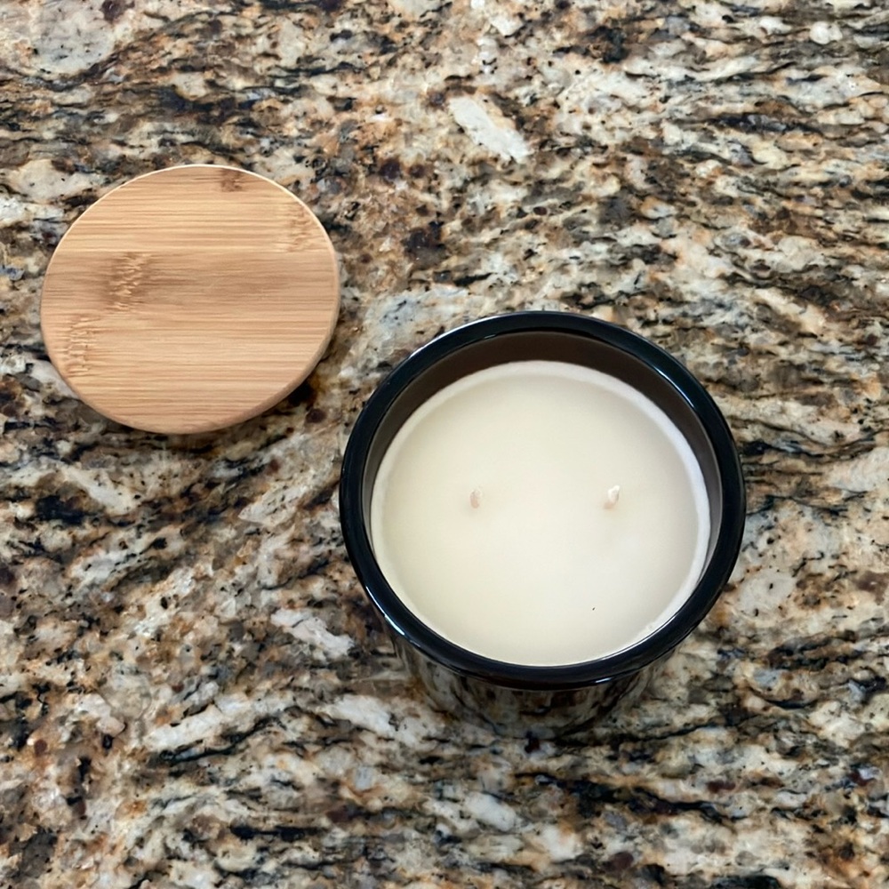 Antique Candle Co. - Pumpkin Spice - Amber Jar candle. 2 wick. 11.7 ounces.